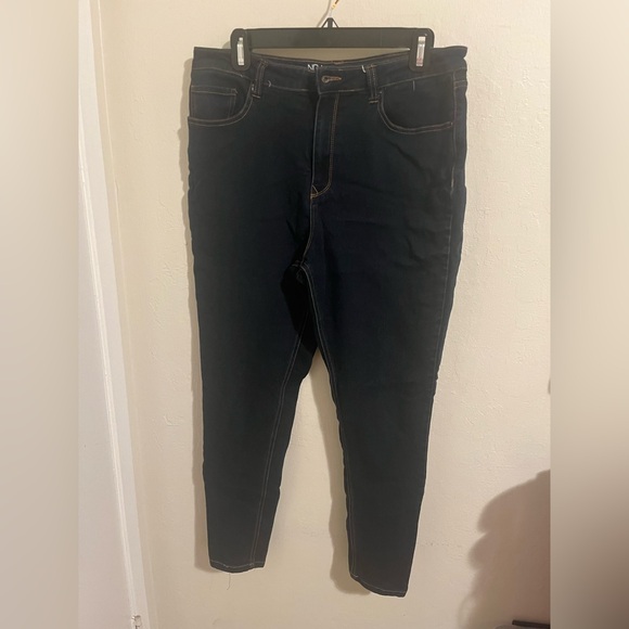 NO BOUNDARIES Women's Black Denim Jeans SIZE 15 - Picture 1 of 4